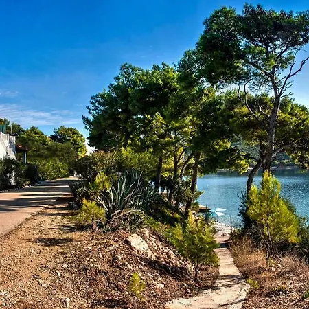 Appartement Velo Lastovo